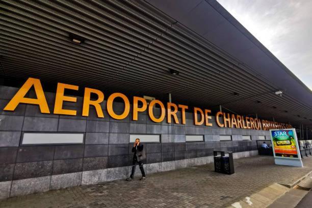 Charbonnel 4 Bruxelles-Charleroi-Airport Villa Buitenkant foto